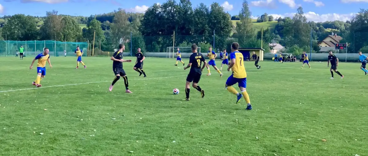 První venkovní prohra, A-tým prohrál v Mladých Bukách