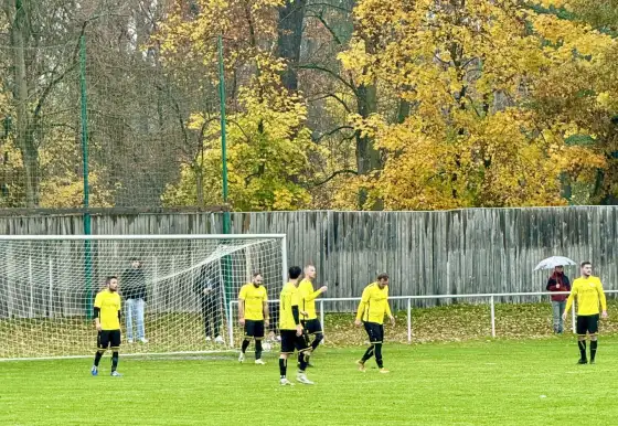 Divoká přestřelka v Lázních Bělohrad: Kalná padla 6:4, přesto přezimuje na čtvrtém místě