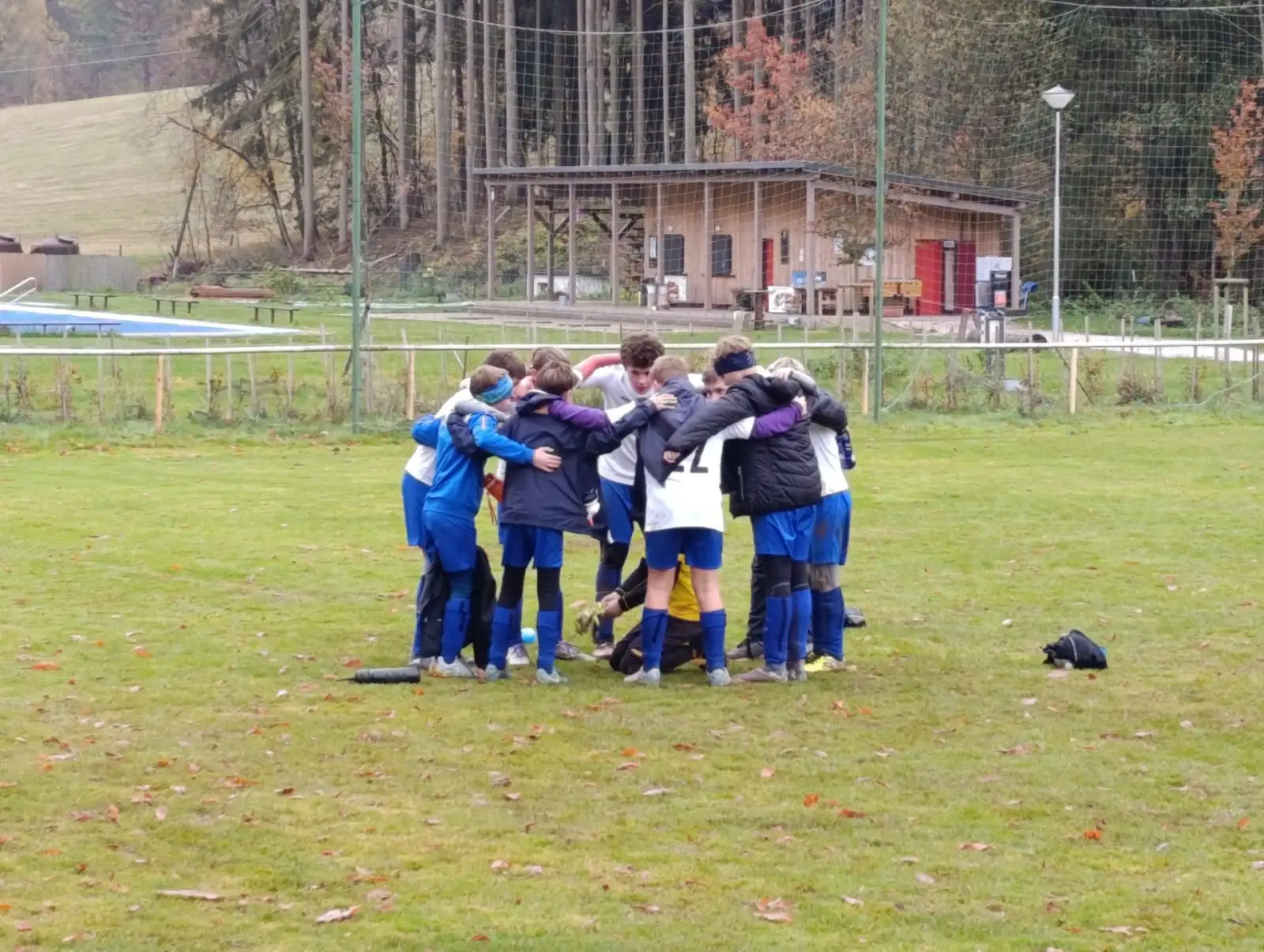 Dvě vítězství žáků potvrdila první místo v tabulce