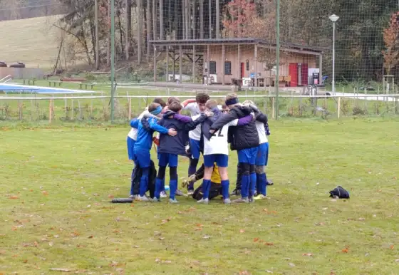 Dvě vítězství žáků potvrdila první místo v tabulce