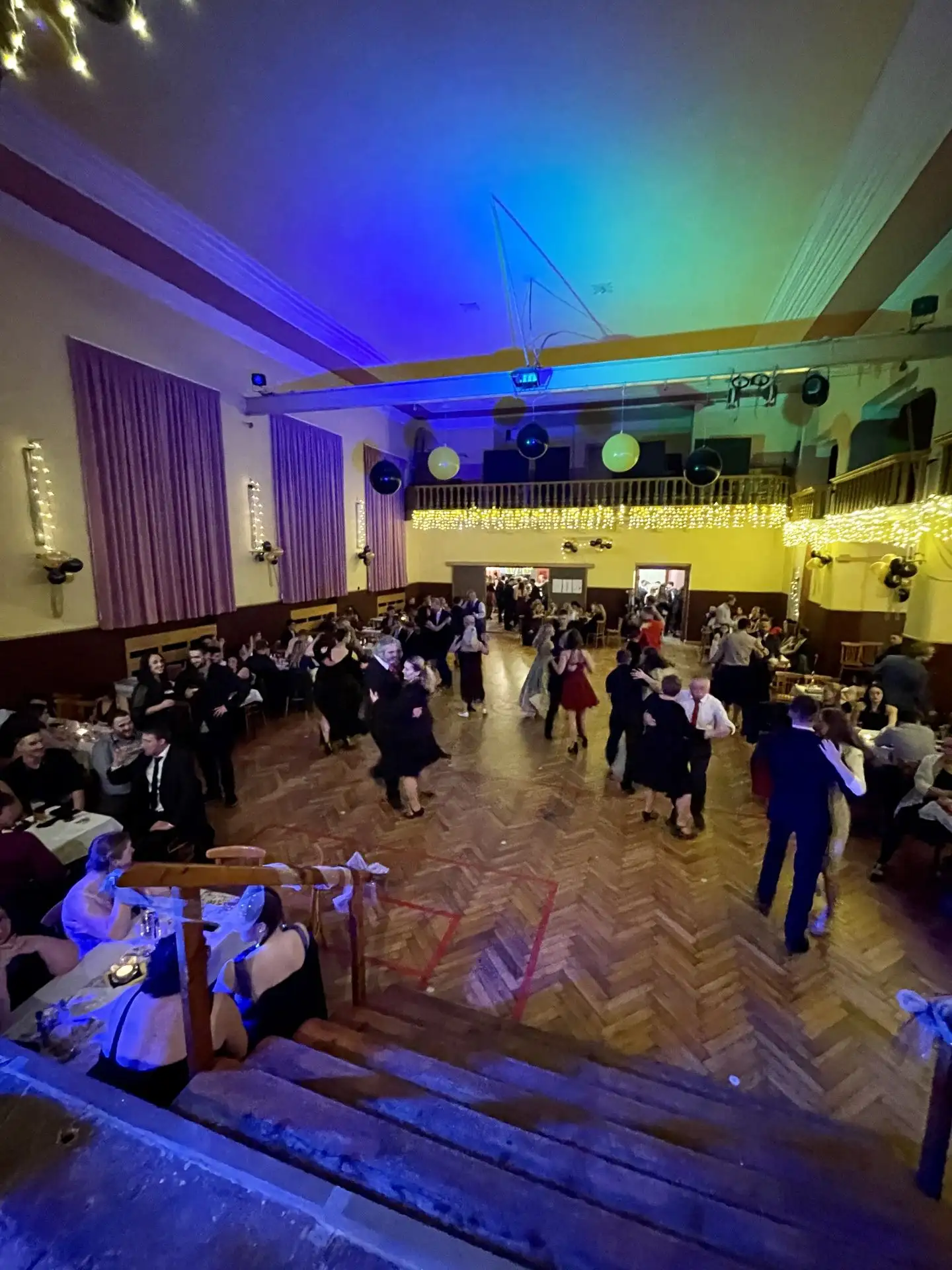 Vstupenky na Fotbalový bál doslova mizí pod rukama, zajistěte si své místo včas!