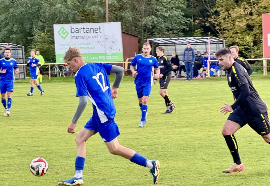 Fotbalový víkend Pod Kaštany úspěšně završil A–tým, který porazil nováčka soutěže