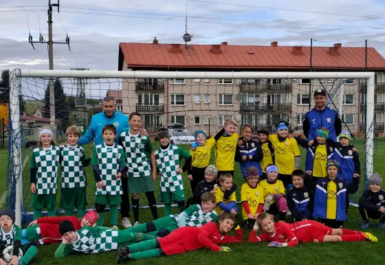 Premiérové vystoupení přípravky v Hajnicích přineslo dvě těsné prohry a cenné zkušenosti