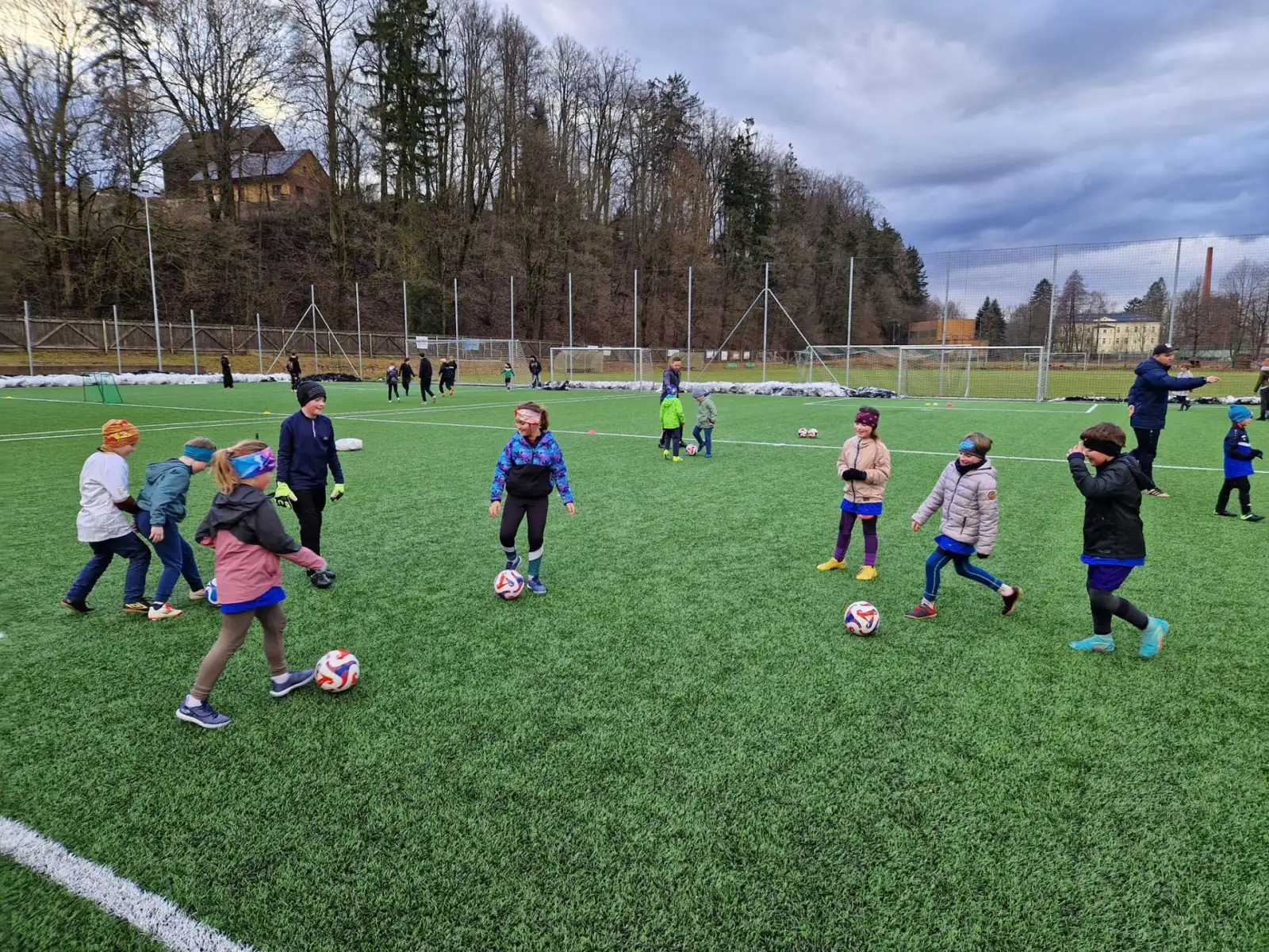 Modelový trénink mladší přípravky v Hostinném byl součástí vzdělávání trenérů